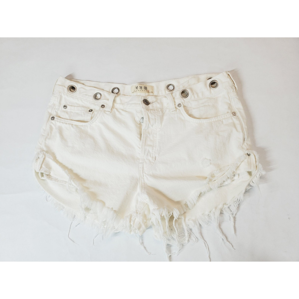 Free People Womens 31‎ Denim Shorts White Cut-offs Grommet Waist Distressed Jean - Picture 2 of 11